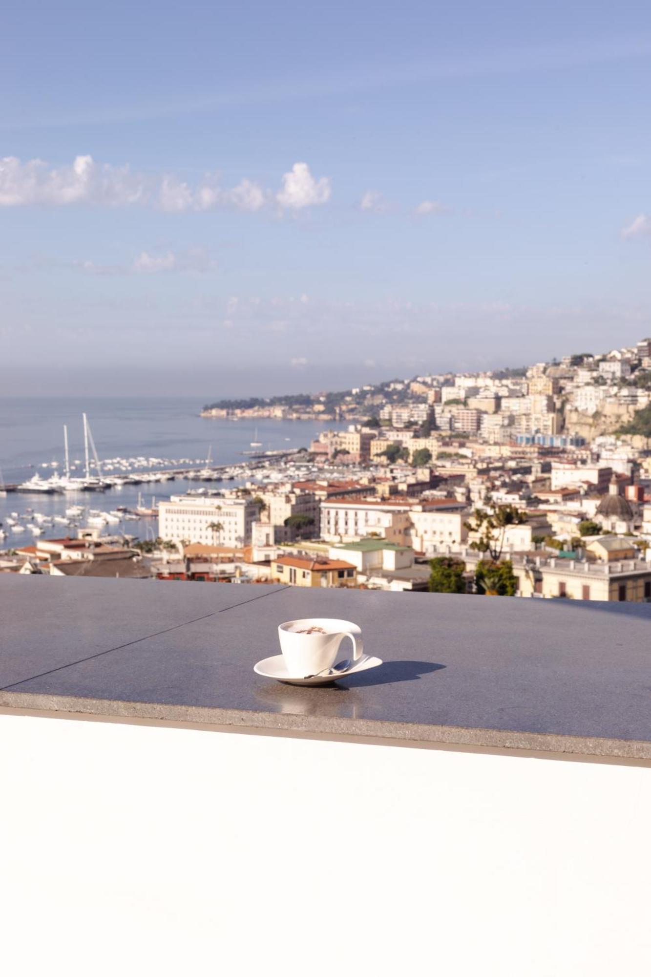 The Britannique Naples, Curio Collection By Hilton Hotel 5*