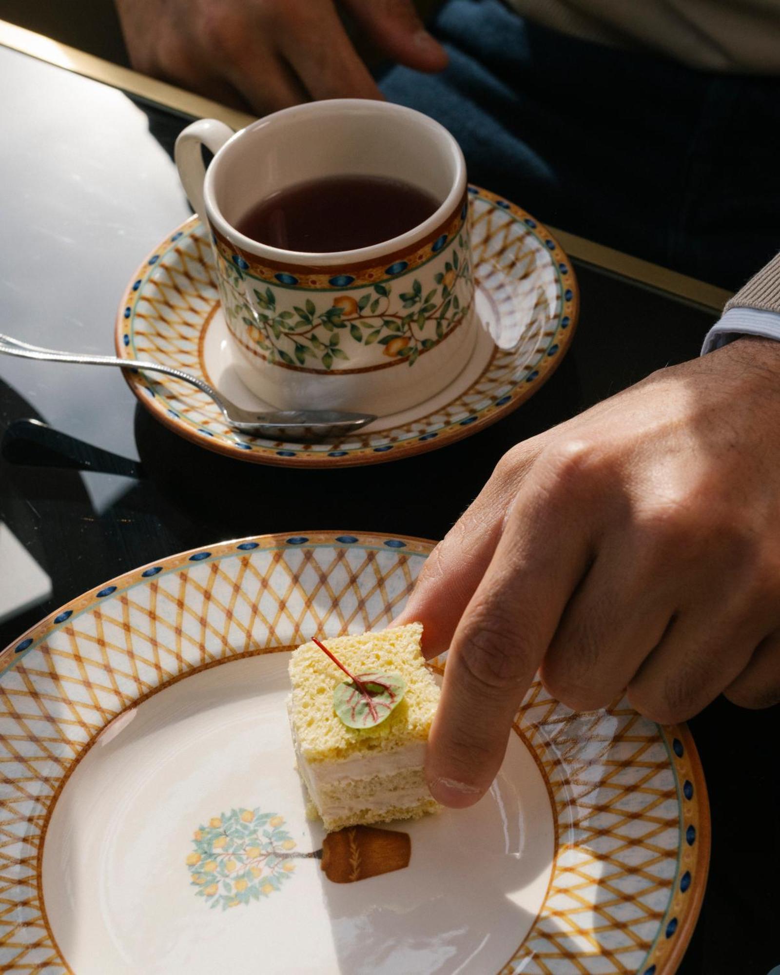The Britannique Naples, Curio Collection By Hilton 5*